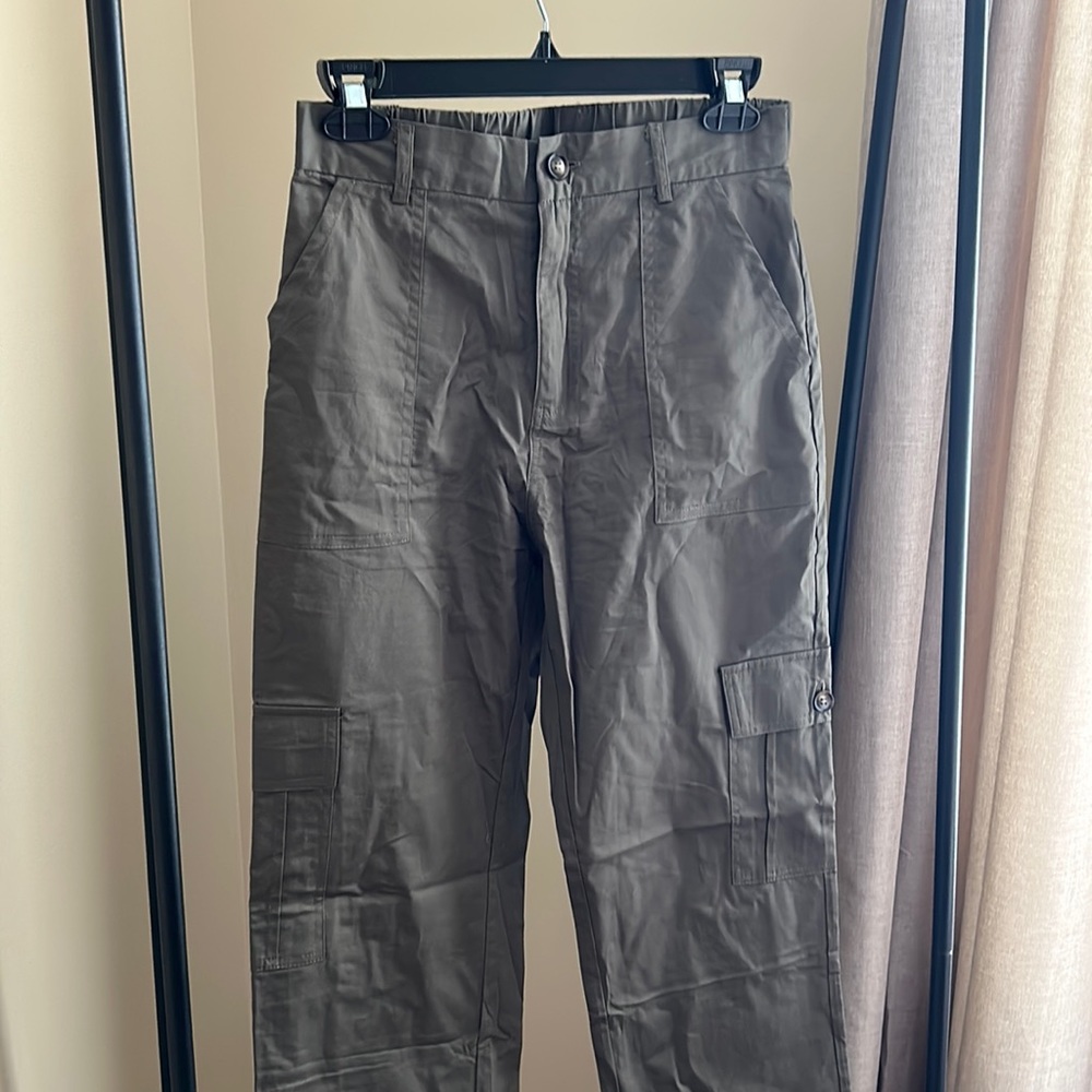 Army green cargo pants